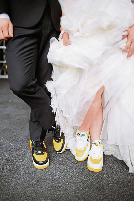 8312957_web1_gtr-SportsWeddings-6