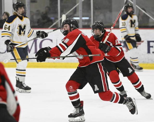 Austin Dzadovsky erupts for 5 goals as Avonworth beats Mars for 1st Penguins Cup title