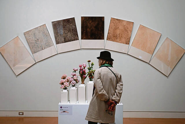 8340115_web1_gtr-lo-ArtInBloom004-032825
