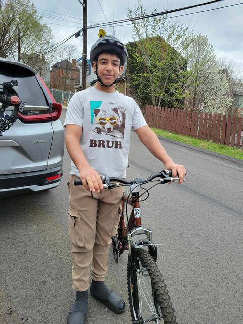 8366118_web1_naj-ThriveBikeBoy-041025