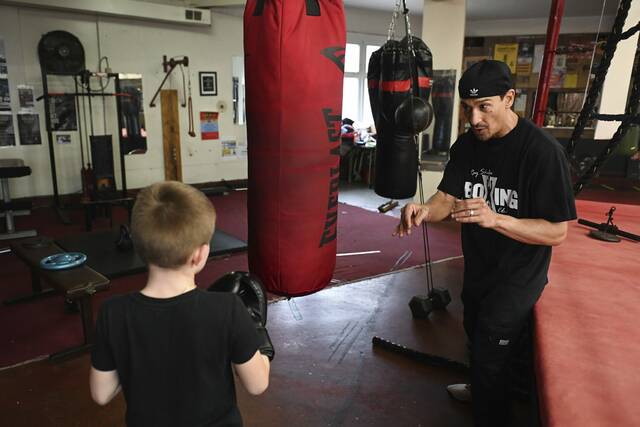 8367712_web1_her-SharpBoxing004-041025