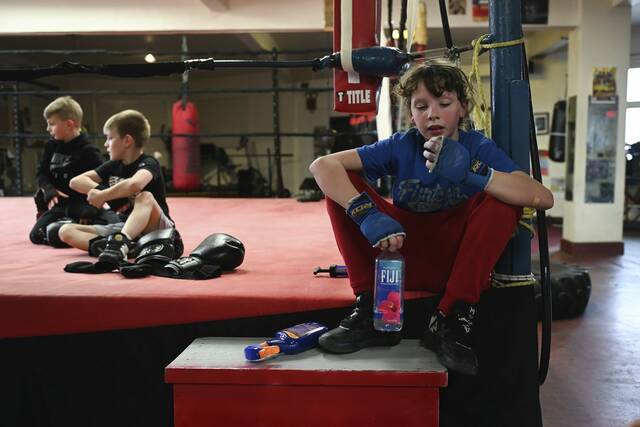 8367712_web1_her-SharpBoxing009-041025