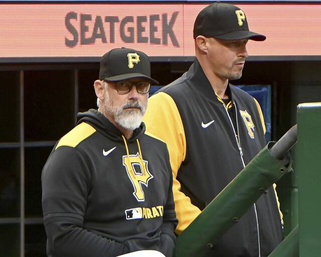 8374648_web1_ptr-BucsYankees06-040525