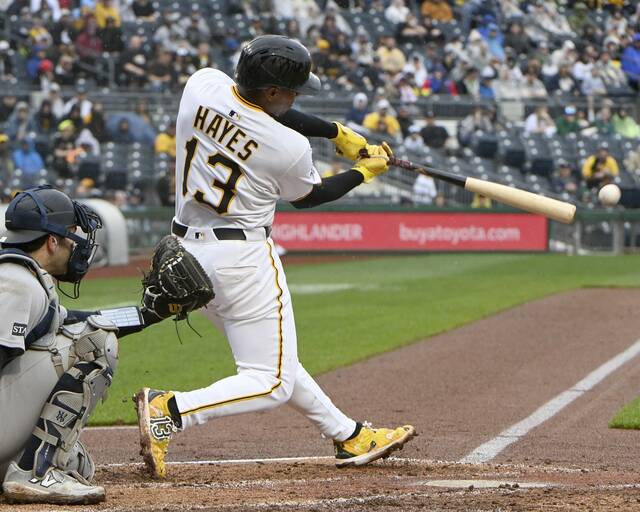 8377175_web1_ptr-BucsYankees05-040625