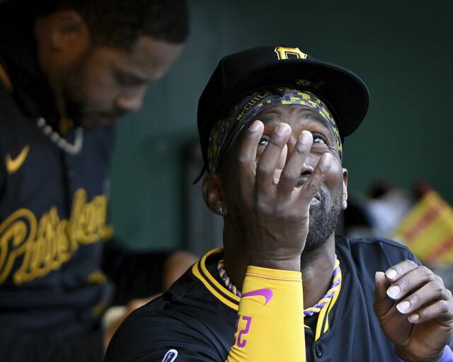 8379029_web1_ptr-BucsYankees10-040725