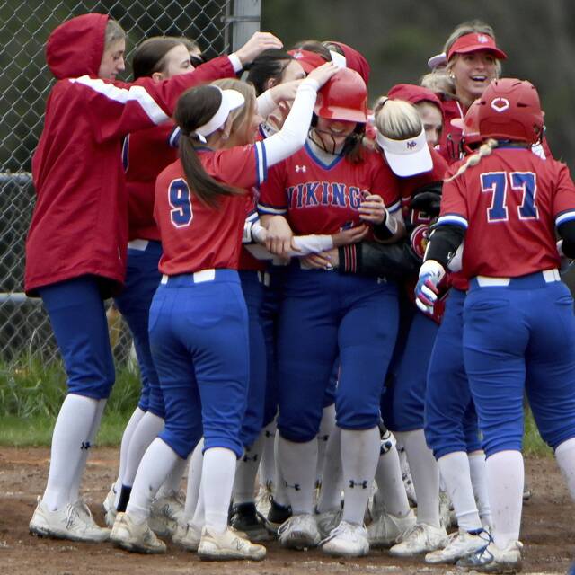 Mt. Pleasant softball uses 2-out rally to beat Southmoreland in slugfest