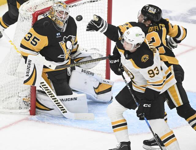 8401668_web1_ptr-PensBruins03-041425