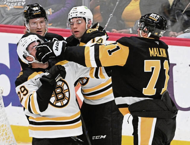 8401668_web1_ptr-PensBruins04-041425