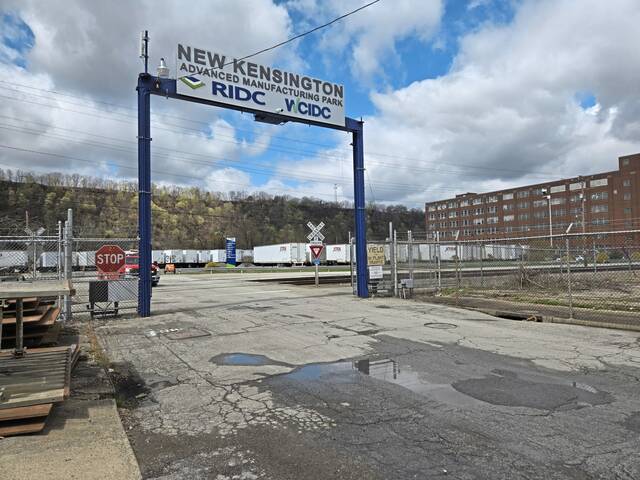 8411726_web1_vnd-NKbldg2