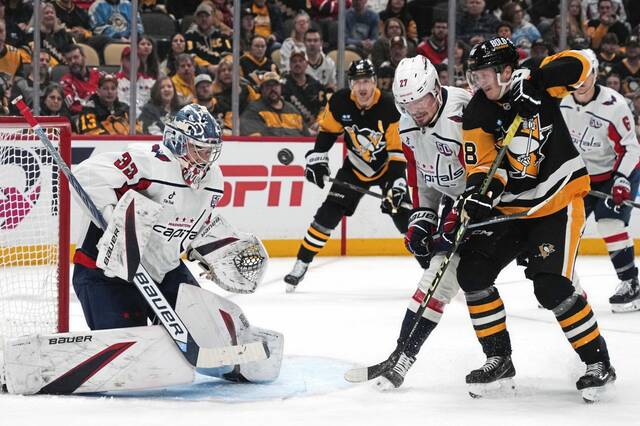 8416237_web1_AP25108038046073