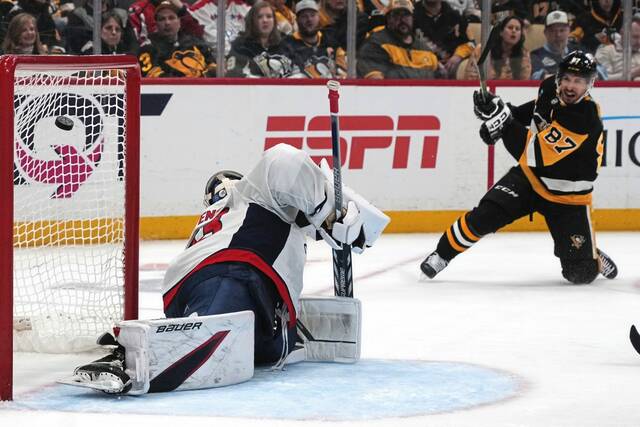 8416237_web1_AP25108038910788