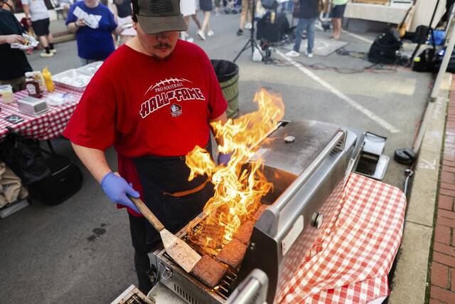 8429697_web1_GTR-lo-NightMarket6-042525