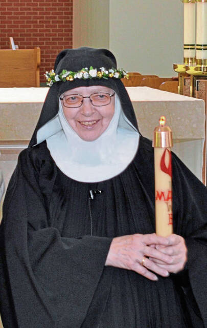 8433199_web1_ptr-MotherMaryAnne