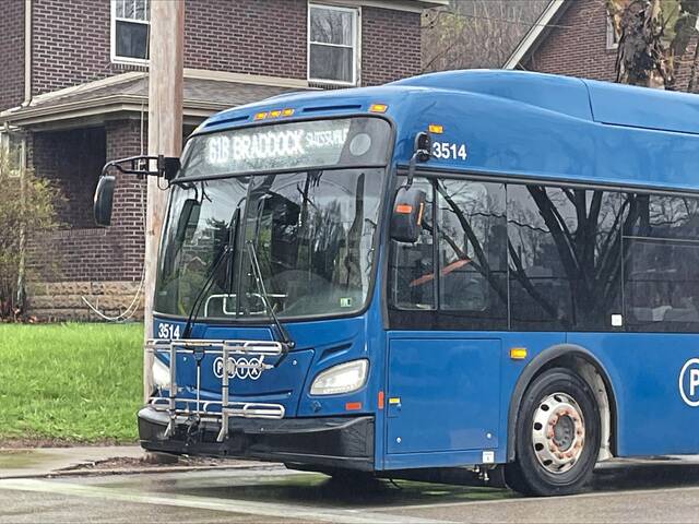 8449667_web1_PTR-Blue-Pittsburgh-Regional-Transit-bus-61B-2025