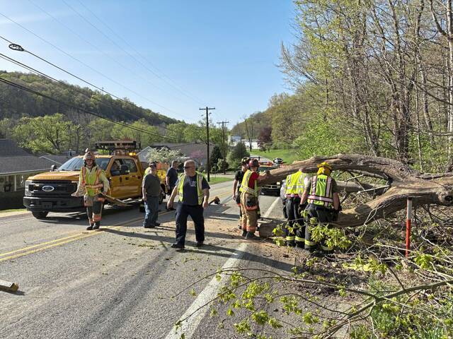 8451900_web1_VND-BikeCrash-042925