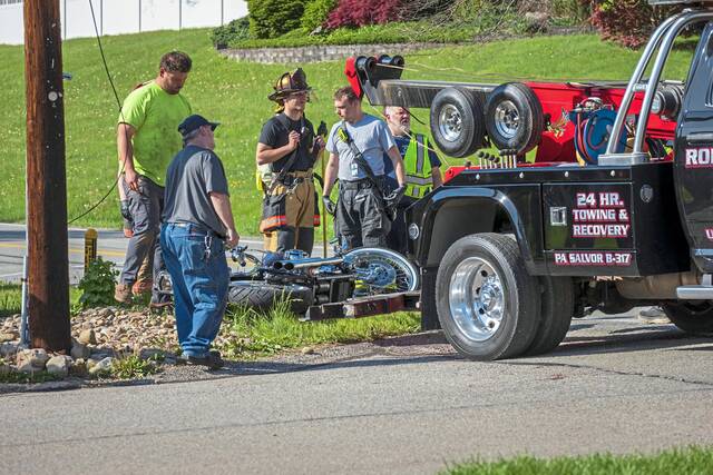 8451900_web1_VND-BikeCrash2-042925