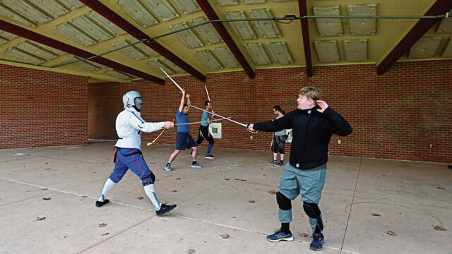 8418497_web1_gtr-SteeleFencing102-042025
