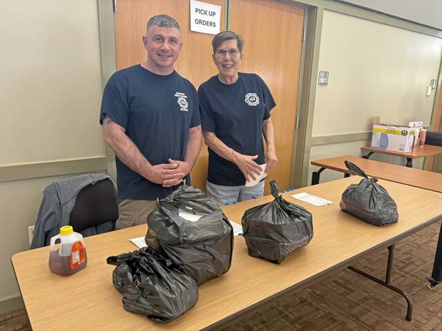 8441295_web1_HER-SAVESfishfry4-050125