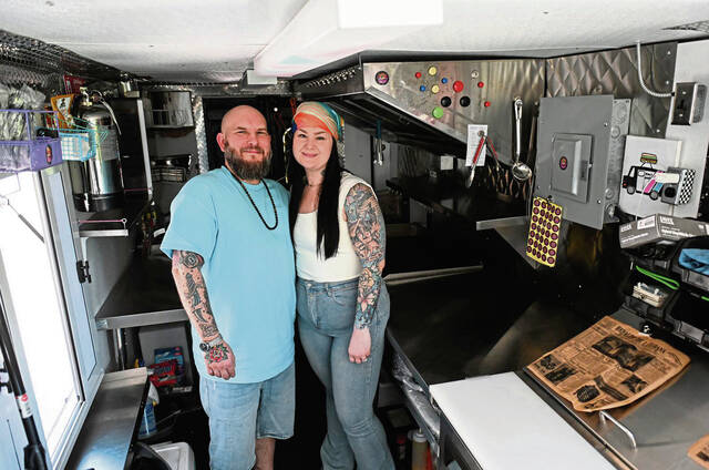 8459677_web1_sew-sewickleyfoodtruck005-050825