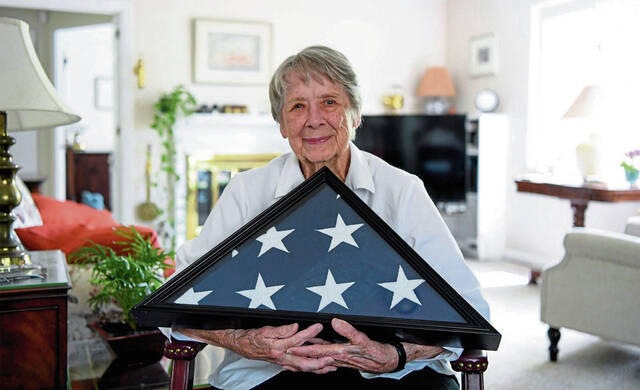 8466497_web1_PTR-MilitaryFuneral106-052921