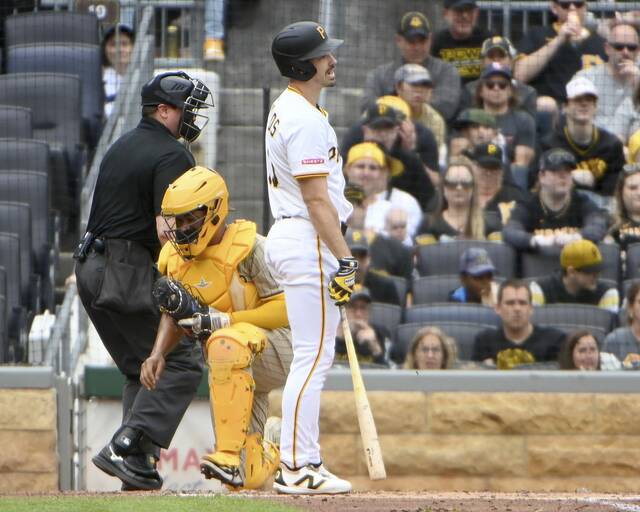 8471708_web1_ptr-BucsPadres08-050525