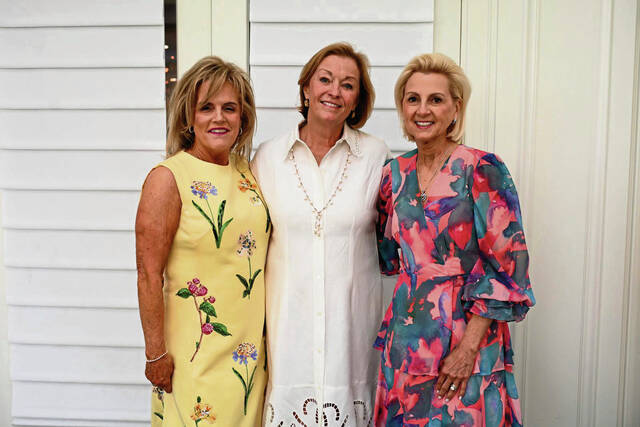 8473506_web1_her-lo-womensboard004-050825