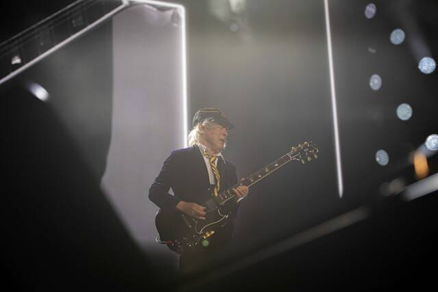 8488119_web1_ptr-ACDC26-050925