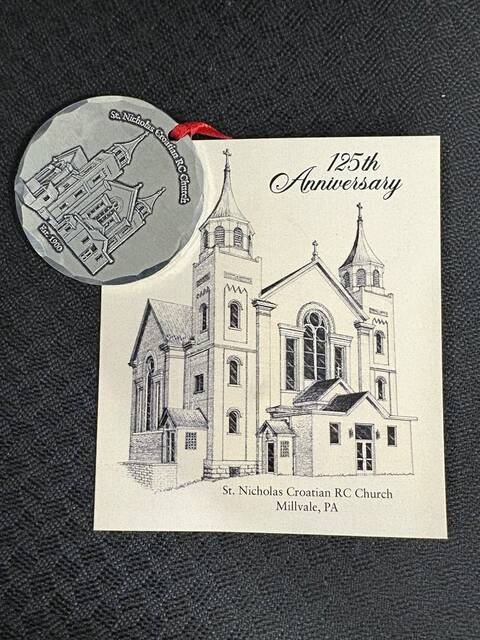8493398_web1_sj-Nicholas-Ornament-1