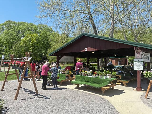 8496214_web1_HER-GardenFest3-052225