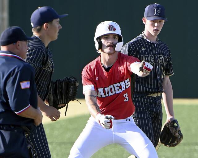 Waynesburg’s Tyler Groves settles in after rocky start, shuts down Freeport in Class 3A