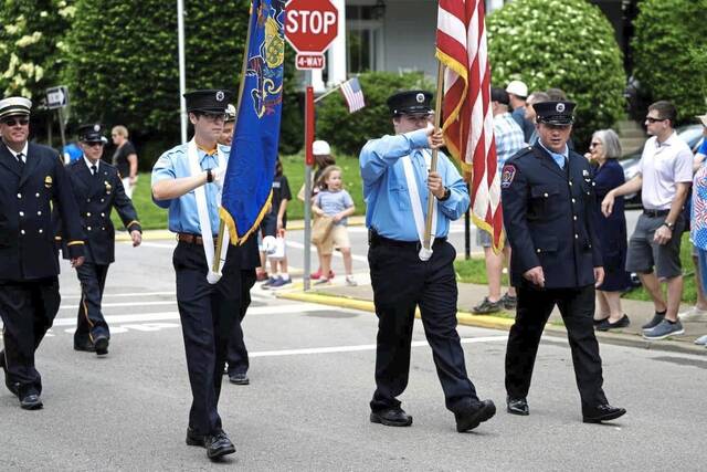 8507368_web1_Her-parade-020624-10