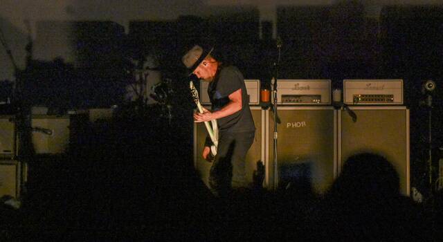 8509101_web1_PTR-PearlJam114-051825