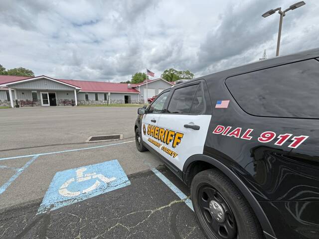 8511849_web1_vnd-gunpermits3-051825