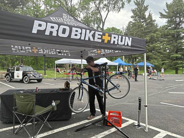 8516097_web1_HER-FoxBikes-052925