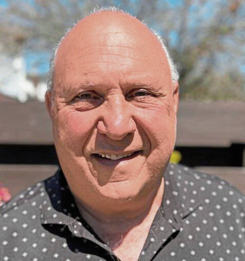 8519753_web1_vnd-PhilToney