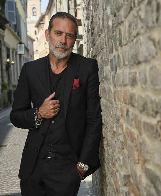 8520079_web1_ptr-TVTalk3-05230225-JeffreyDeanMorgan
