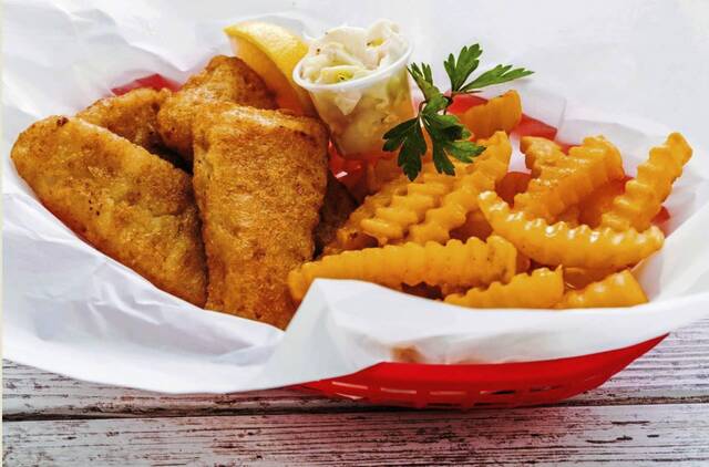 8523840_web1_Fish-fry-basket