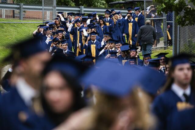 8523862_web1_gtr-lo-NorwinGraduation4-052425