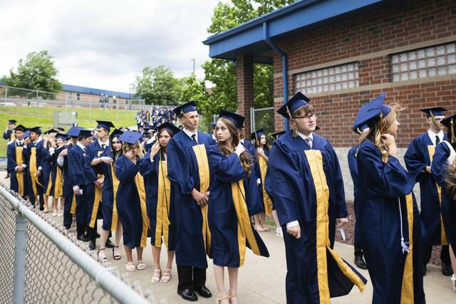 8523862_web1_gtr-lo-NorwinGraduation7-052425