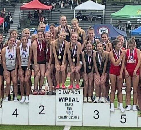 Shady Side Academy relay team uses all-for-one mentality to win WPIAL gold