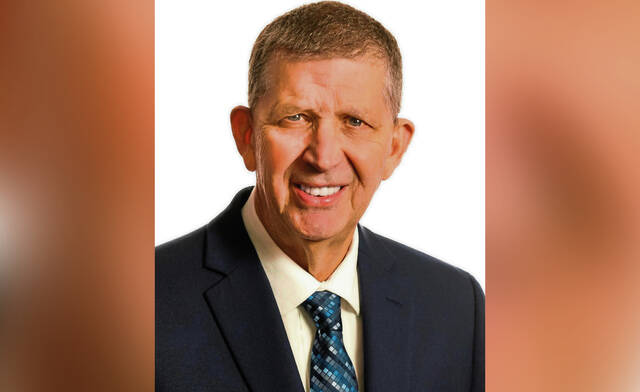 8529310_web1_gtr-AckermanRunsWeb-021225