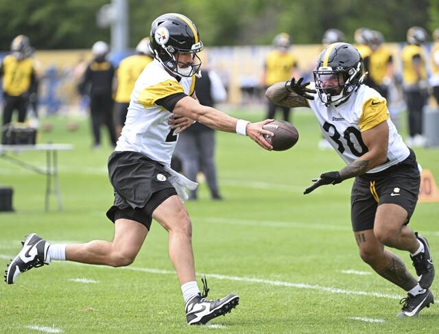 8540125_web1_ptr-Steelers02-052825