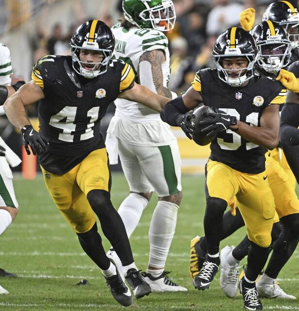 8548263_web1_ptr-SteelersRookies03-011825