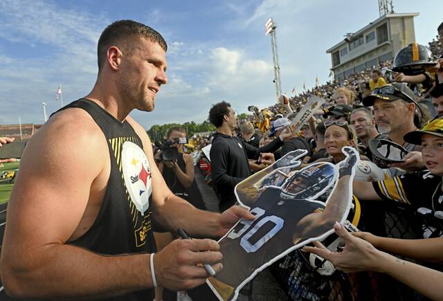 8551582_web1_gtr-Steelers01-080324