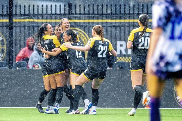 8553784_web1_ptr-Riveters01-053125