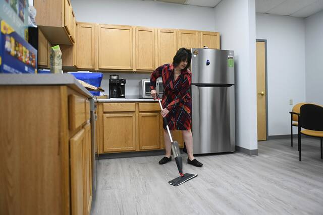 8454484_web1_vnd-springcleaning006-050625