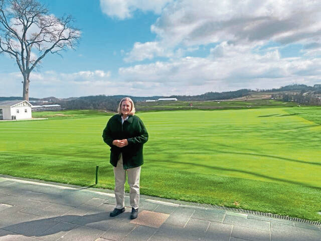 8461105_web1_sew-CarolGolf