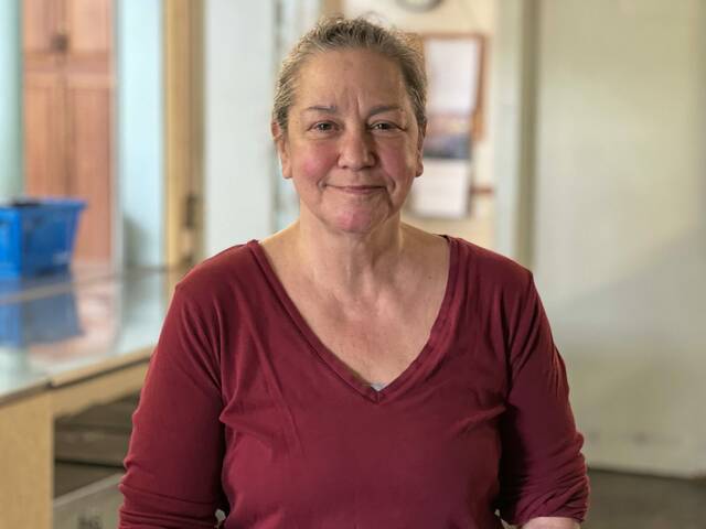 8477049_web1_her-cook-051525-2 8477049_web1_her-cook-051525-2