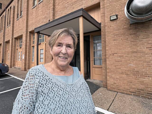 8477049_web1_her-cook-051525-3 8477049_web1_her-cook-051525-3