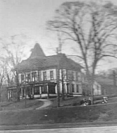 8477285_web1_vnd-oakplumhistory-052325-2-